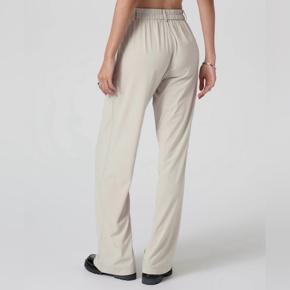 Vuori Villa Trouser Short - Picture 2 of 3